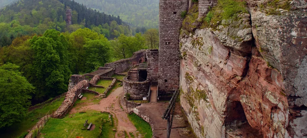 Le chÃ¢teau du Fleckenstein est la deuxiÃ¨me forteresse la plus visitÃ©e en Alsace